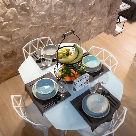 123 Luxury Con Jacuzzi 住宿加早餐酒店 Palo del Colle