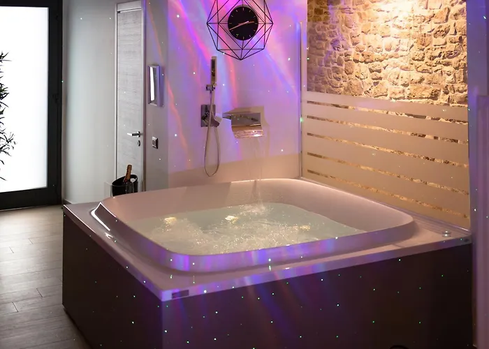 123 Luxury Con Jacuzzi Bed & Breakfast Palo del Colle