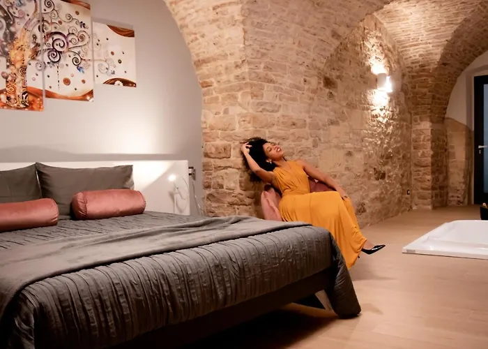 123 Luxury Con Jacuzzi 4*