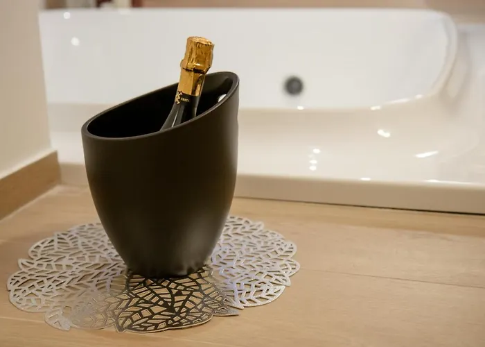 Bed & Breakfast 123 Luxury Con Jacuzzi 4*